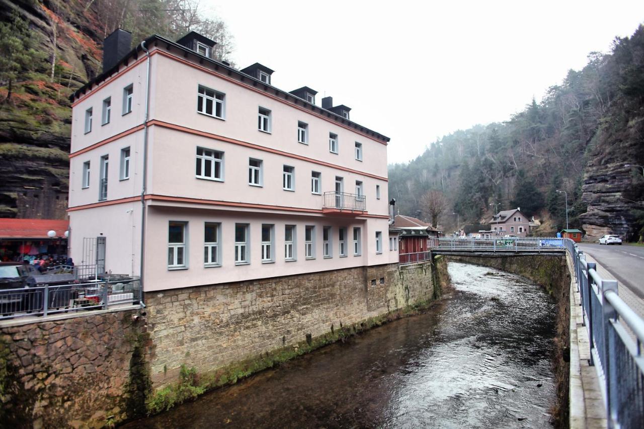 Hotel Kotva Hřensko Exterior foto